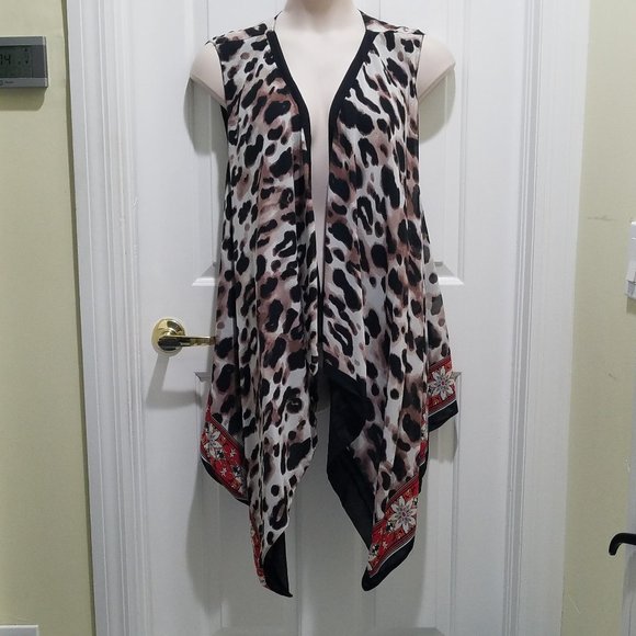 Lined Sleeveless Wrap Animal Print and Floral trim - Picture 1 of 4